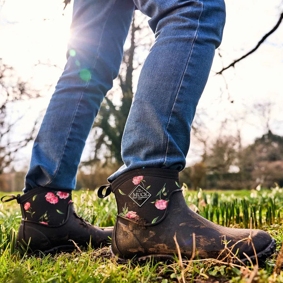 NEW Women's Muckster II Ankle Boots